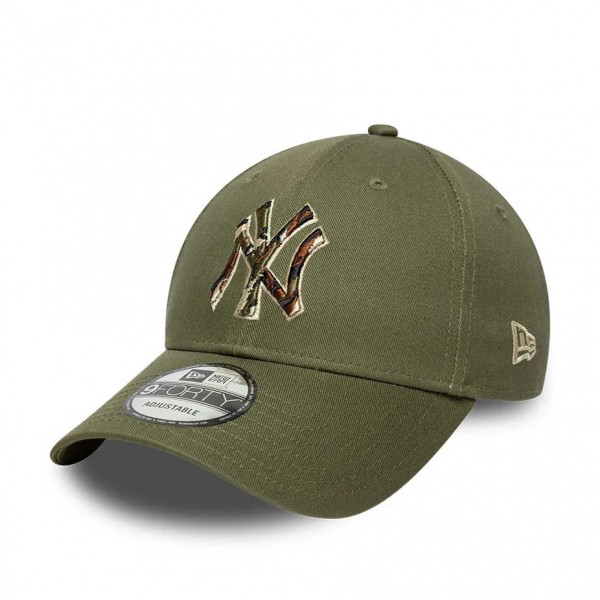New York Yankees MLB Outline Camo Green 9FORTY Adjustable Cap New York Yankees MLB Outline Camo Green 9FORTY Adjustable Cap