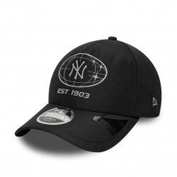 New York Yankees MLB Graphic Black 9FORTY Apex Adjustable Cap