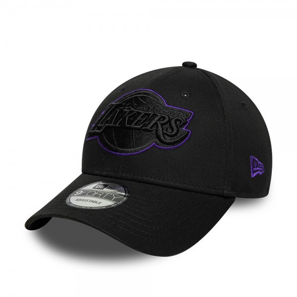 Los Angeles Lakers NBA Outline Black 9FORTY Adjustable Cap New Era. Los Angeles Lakers NBA Outline Black 9FORTY Adjustable Cap New Era.
