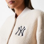 Γυναικείο New York Yankees Womens MLB Light Beige Oversized Sherpa Bomber Jacket Γυναικείο New York Yankees Womens MLB Light Beige Oversized Sherpa Bomber Jacket