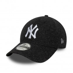 Winter New York Yankees MLB Black 9FORTY Adjustable Cap