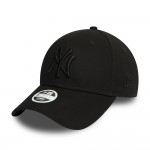 Γυναικείο New York Yankees Essential Womens All Black 9FORTY Cap Γυναικείο New York Yankees Essential Womens All Black 9FORTY Cap