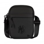 New York Yankees MLB Matte PU Black Side Bag New York Yankees MLB Matte PU Black Side Bag